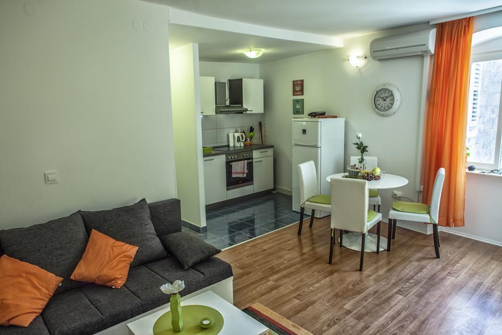 West Wall Apartment Spalato Esterno foto